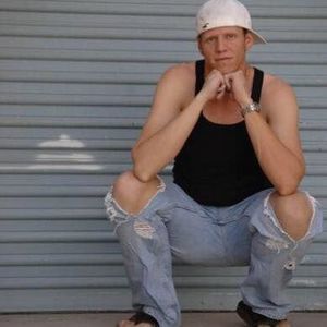 Meet your Posher, Dustin